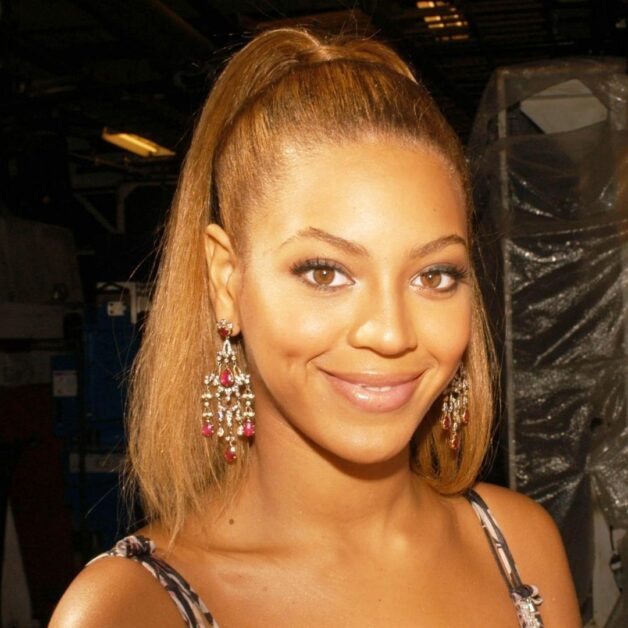 Beyonce Knowles leaving the ABC studios where she was a guest on "Live with Regis and Kelly". New York - September 19th, 2003 - Photo Credit: WENN