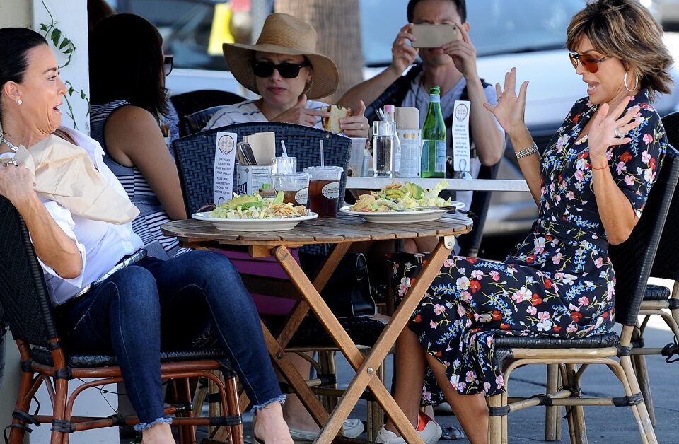 RHOBH Real Housewives of Beverly Hills Kyle Richards and Lisa Rinna