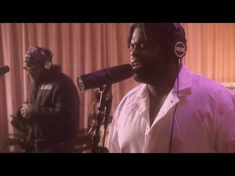 Pink Sweat$ and Blxst give us a live performance of their song "For Me" featured on Pink Sweat$' album Pink Moon