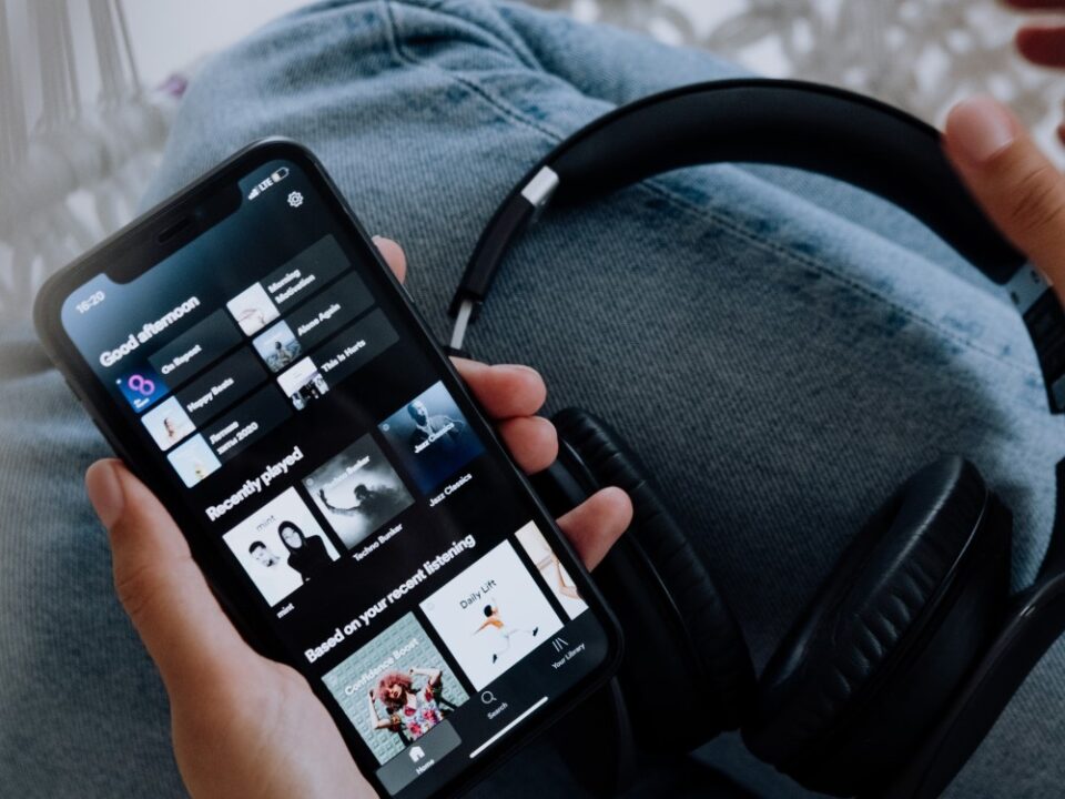 Play music as you gamble