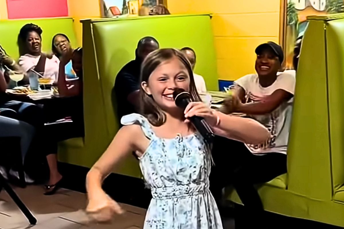 Viral Chickenhead Girl project pat